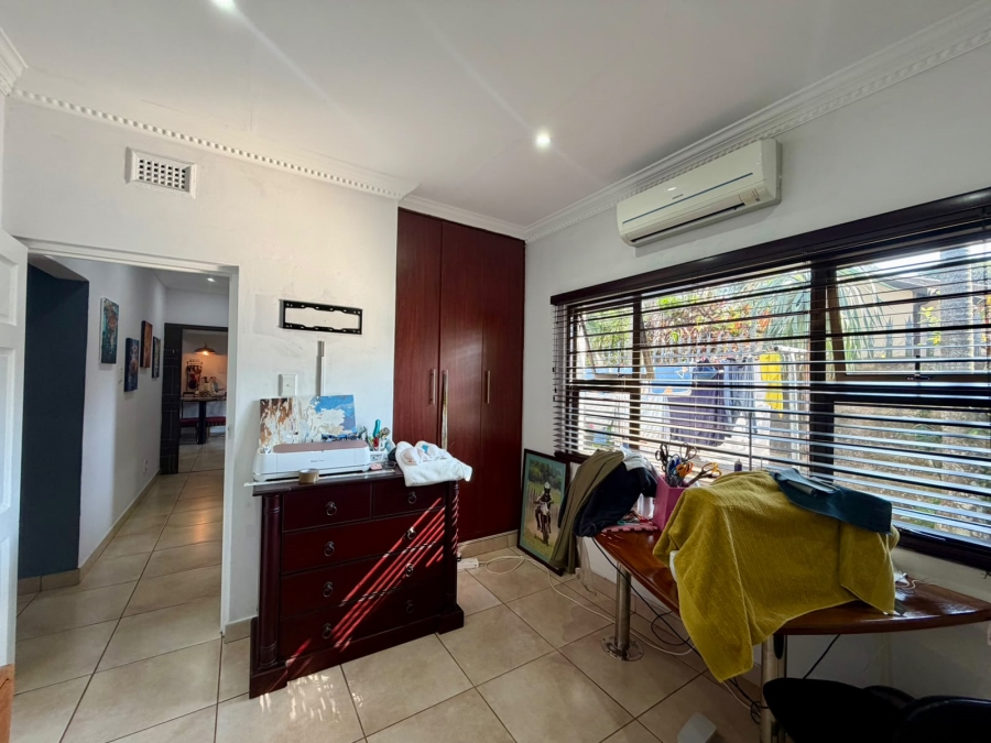 5 Bedroom Property for Sale in Meer En See KwaZulu-Natal