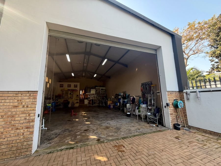 5 Bedroom Property for Sale in Meer En See KwaZulu-Natal