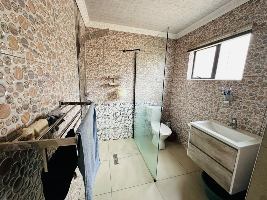3 Bedroom Property for Sale in Glenwood KwaZulu-Natal