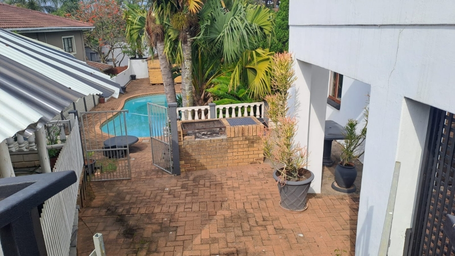 5 Bedroom Property for Sale in Brighton Beach KwaZulu-Natal