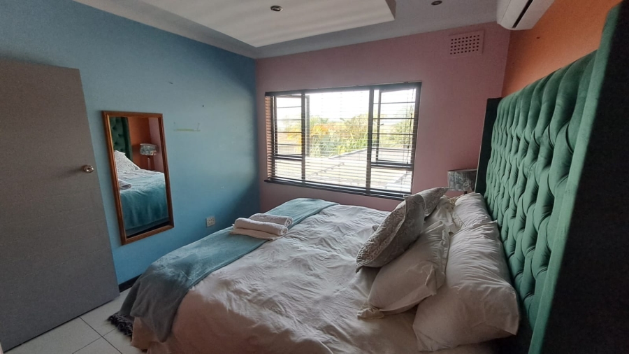 5 Bedroom Property for Sale in Brighton Beach KwaZulu-Natal