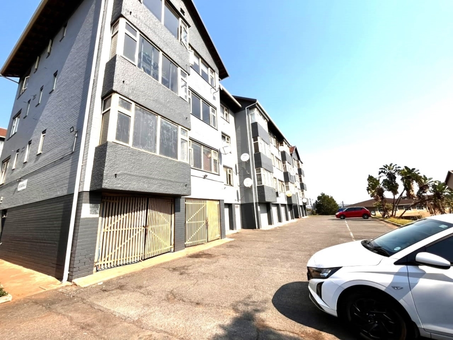 2 Bedroom Property for Sale in Ocean View KwaZulu-Natal