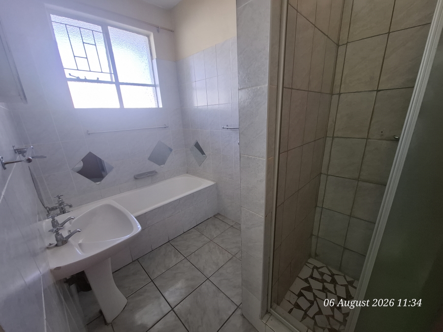 1 Bedroom Property for Sale in Barry Hertzog Park KwaZulu-Natal