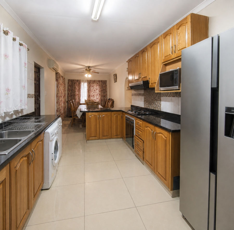 4 Bedroom Property for Sale in Dunveria KwaZulu-Natal