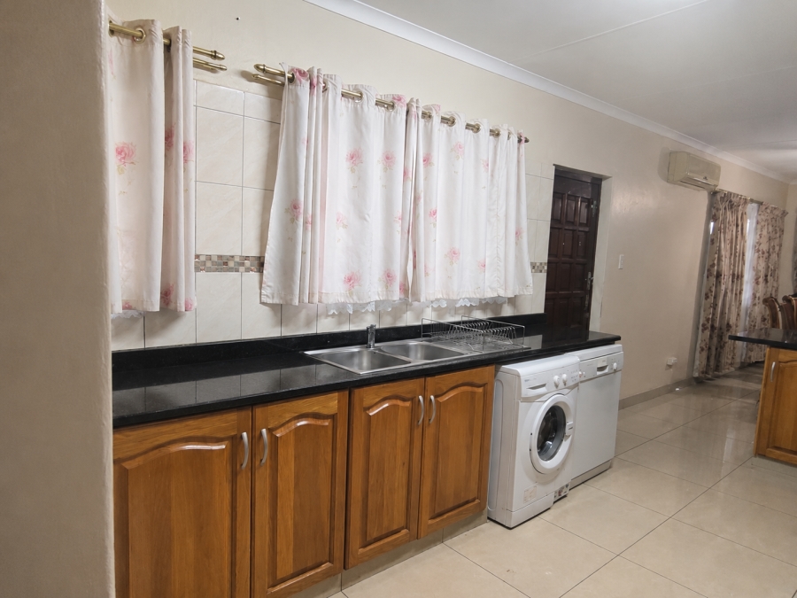 4 Bedroom Property for Sale in Dunveria KwaZulu-Natal