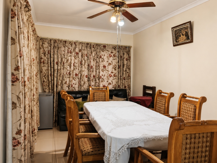 4 Bedroom Property for Sale in Dunveria KwaZulu-Natal