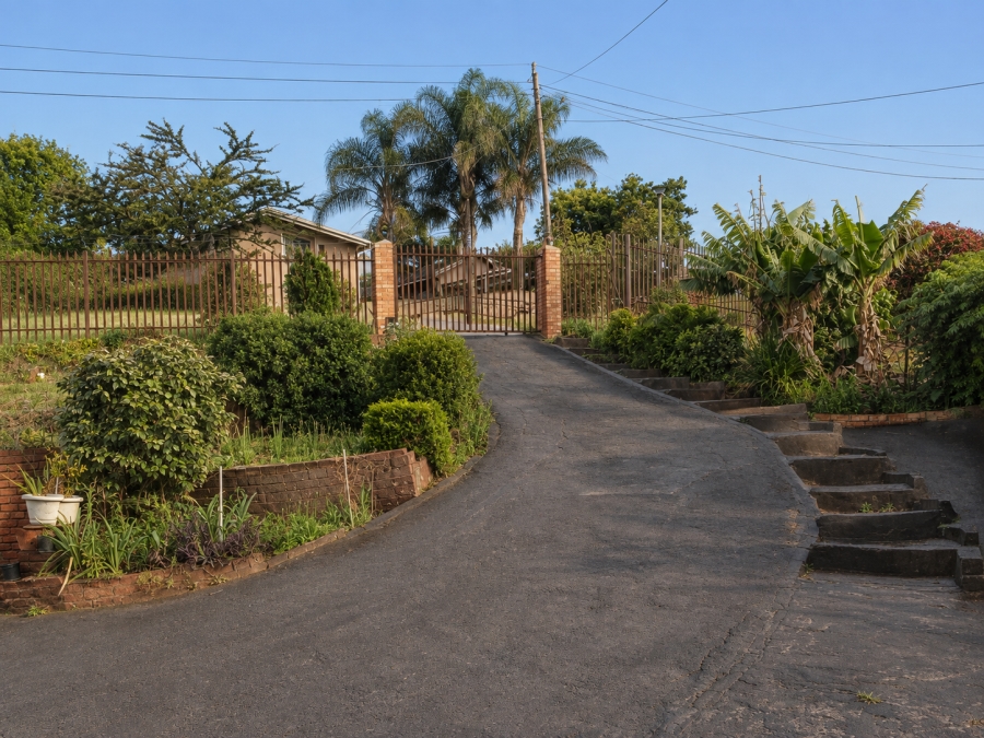 4 Bedroom Property for Sale in Dunveria KwaZulu-Natal