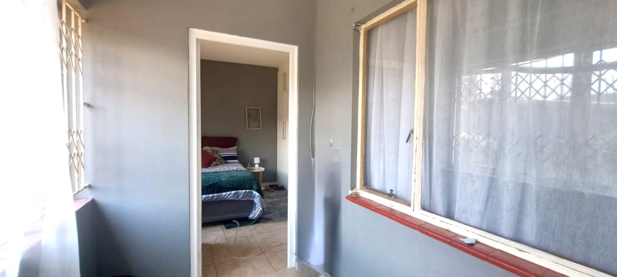 To Let 1 Bedroom Property for Rent in Umbilo KwaZulu-Natal