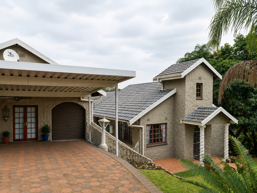 4 Bedroom Property for Sale in Amanzimtoti KwaZulu-Natal