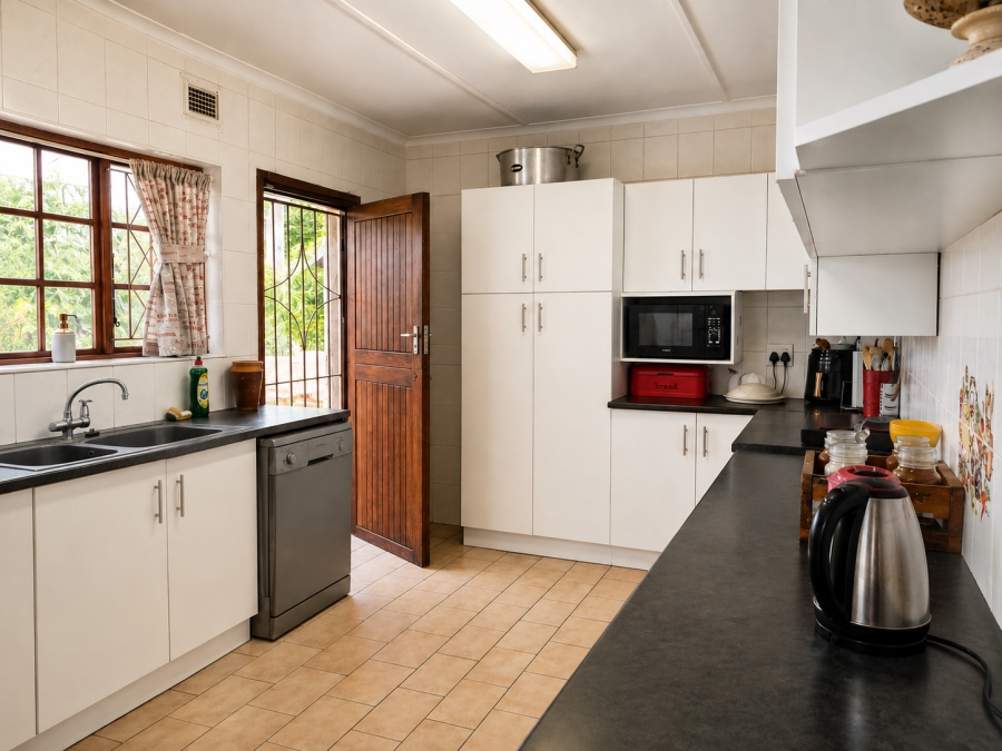 4 Bedroom Property for Sale in Amanzimtoti KwaZulu-Natal