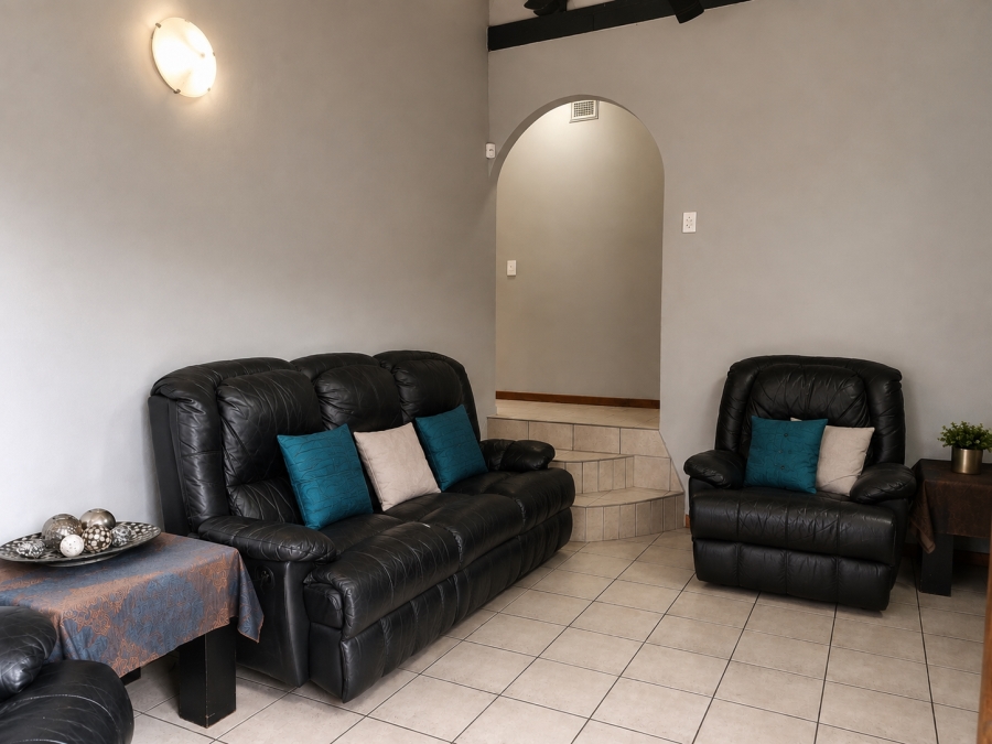 4 Bedroom Property for Sale in Amanzimtoti KwaZulu-Natal
