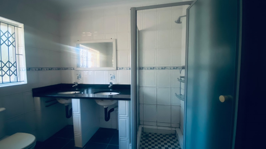2 Bedroom Property for Sale in Berea West KwaZulu-Natal