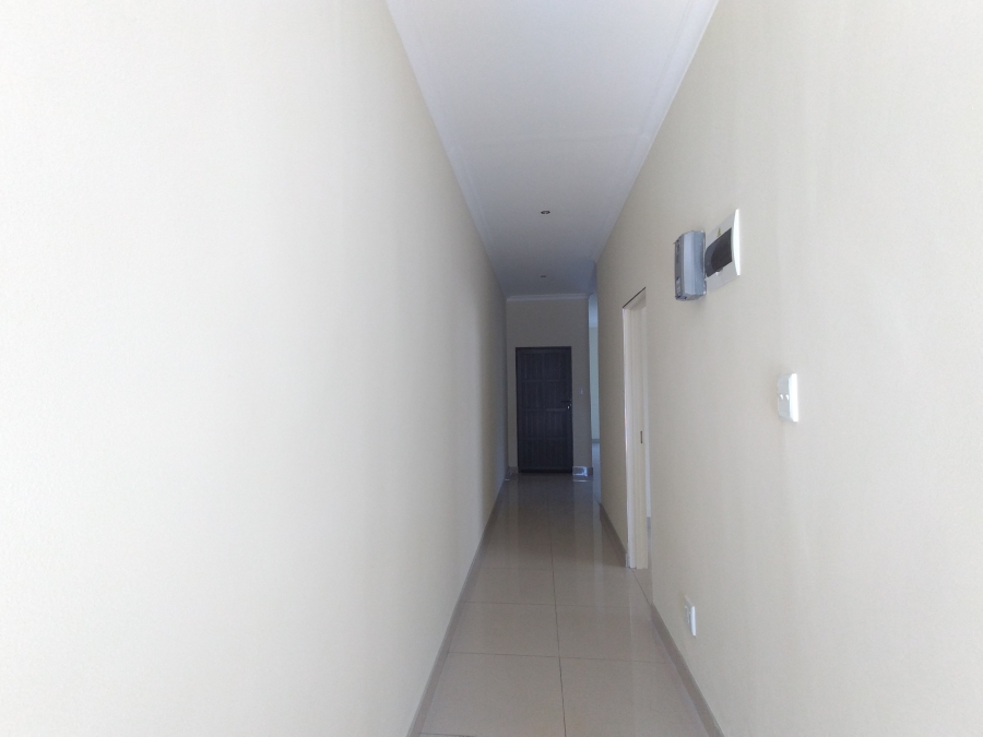 To Let 2 Bedroom Property for Rent in Windermere KwaZulu-Natal