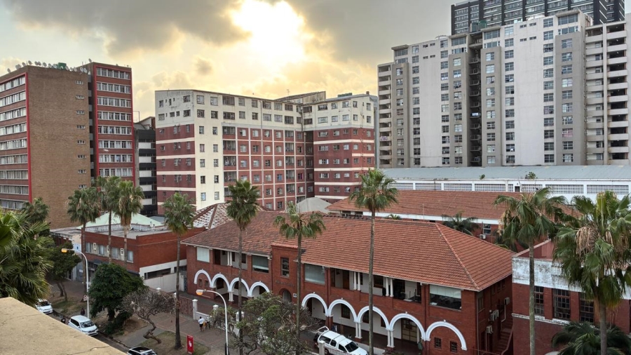 To Let 4 Bedroom Property for Rent in Durban Central KwaZulu-Natal