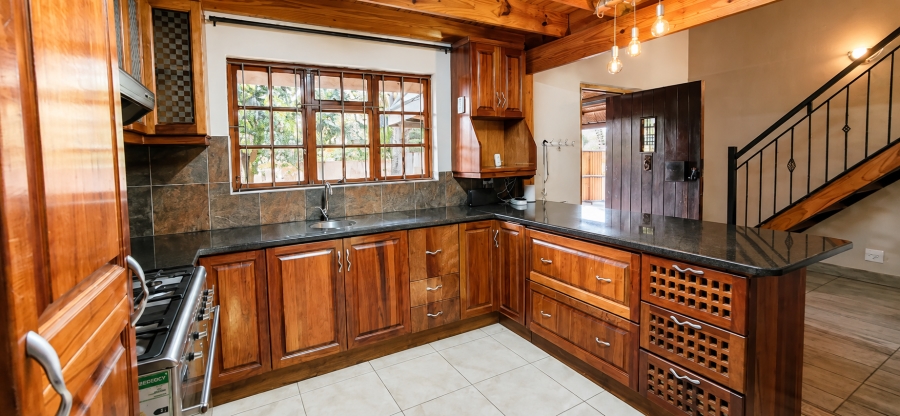 4 Bedroom Property for Sale in Meer En See KwaZulu-Natal