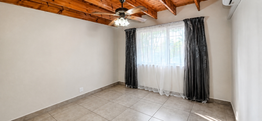 4 Bedroom Property for Sale in Meer En See KwaZulu-Natal