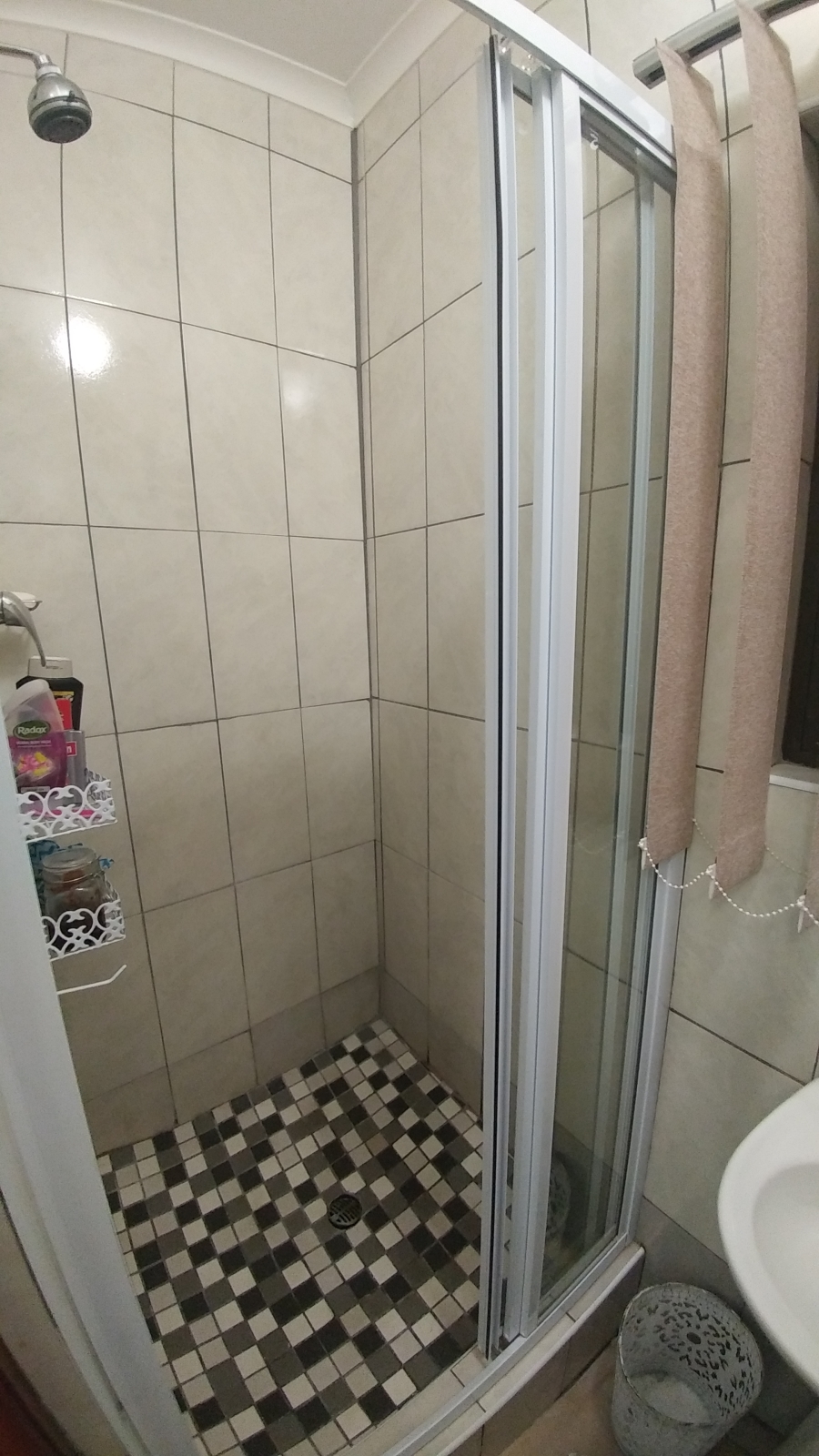 To Let 1 Bedroom Property for Rent in Mount Edgecombe KwaZulu-Natal