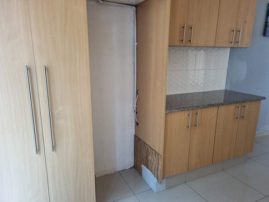To Let 1 Bedroom Property for Rent in Glen Anil KwaZulu-Natal