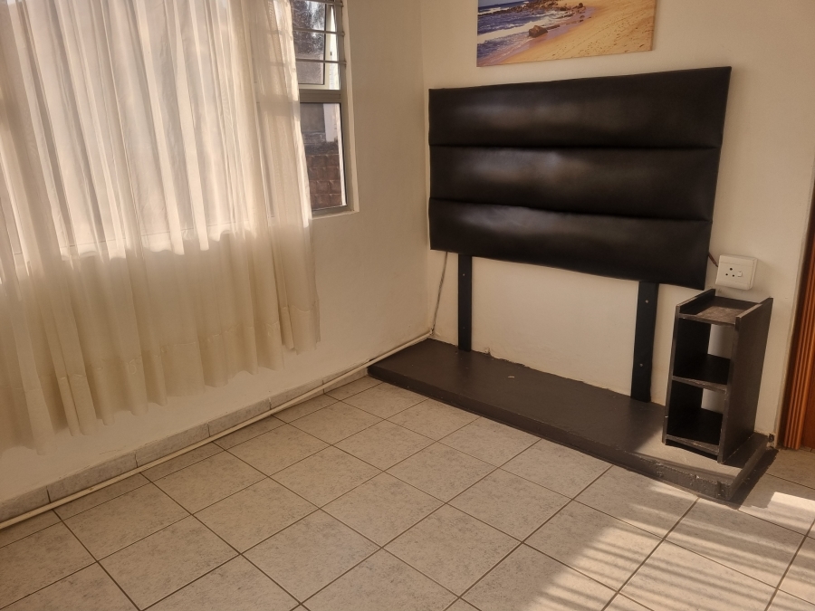 To Let 1 Bedroom Property for Rent in Glen Anil KwaZulu-Natal