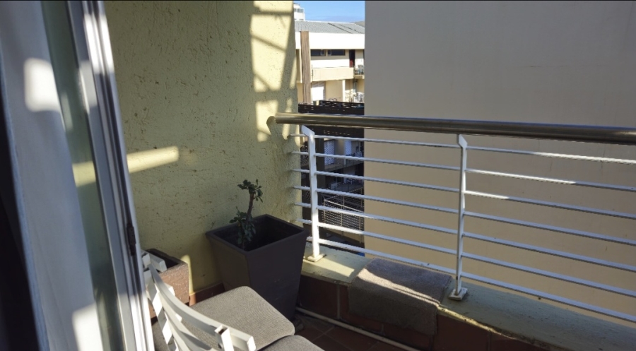 To Let 2 Bedroom Property for Rent in New Town Centre KwaZulu-Natal