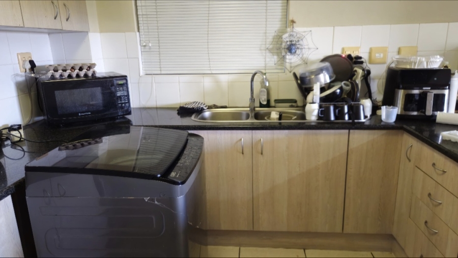To Let 2 Bedroom Property for Rent in New Town Centre KwaZulu-Natal