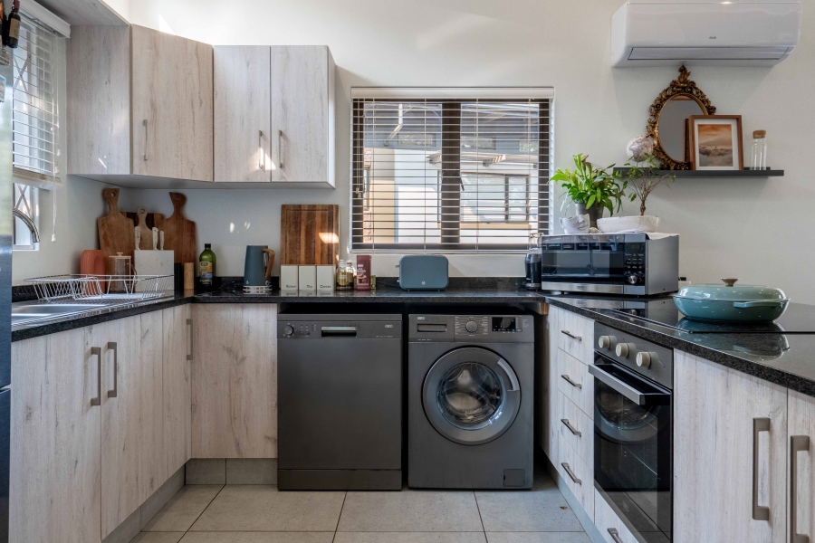 2 Bedroom Property for Sale in Waterfall KwaZulu-Natal