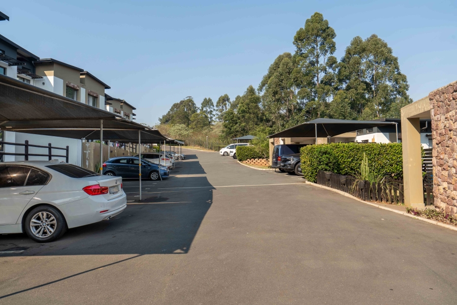 2 Bedroom Property for Sale in Waterfall KwaZulu-Natal