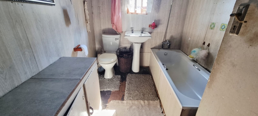 2 Bedroom Property for Sale in Umtentweni KwaZulu-Natal
