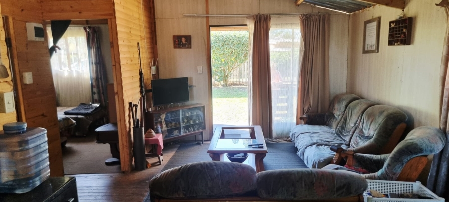 2 Bedroom Property for Sale in Umtentweni KwaZulu-Natal