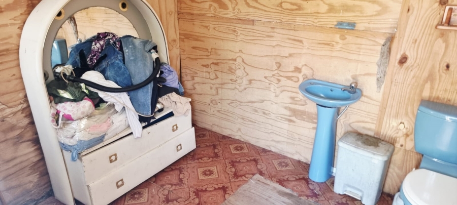 2 Bedroom Property for Sale in Umtentweni KwaZulu-Natal