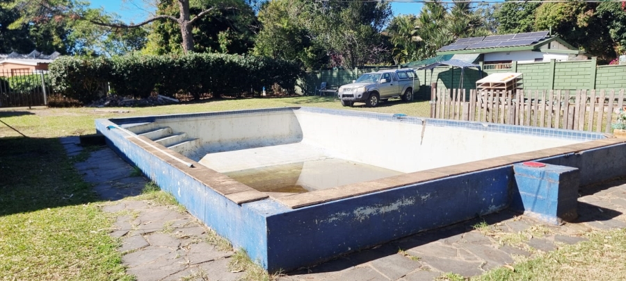 2 Bedroom Property for Sale in Umtentweni KwaZulu-Natal