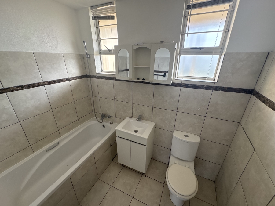 To Let 2 Bedroom Property for Rent in Doonside KwaZulu-Natal