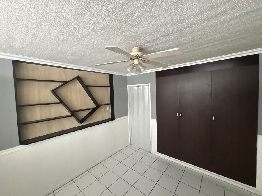 To Let 2 Bedroom Property for Rent in Doonside KwaZulu-Natal