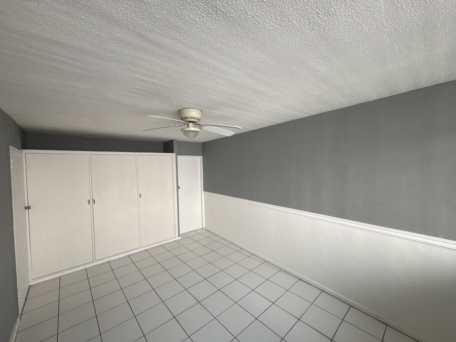 To Let 2 Bedroom Property for Rent in Doonside KwaZulu-Natal
