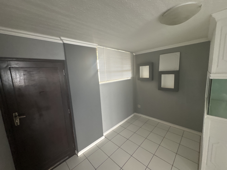 To Let 2 Bedroom Property for Rent in Doonside KwaZulu-Natal