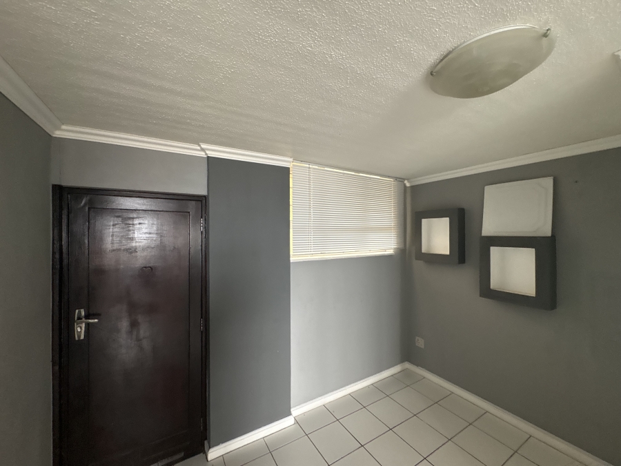 To Let 2 Bedroom Property for Rent in Doonside KwaZulu-Natal