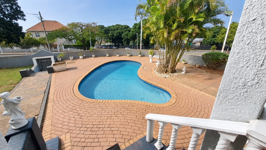 4 Bedroom Property for Sale in Glenwood KwaZulu-Natal