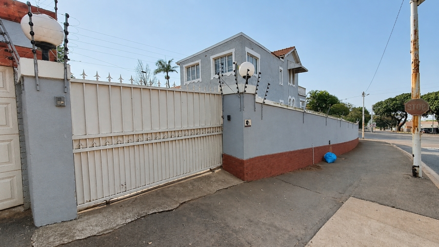 4 Bedroom Property for Sale in Glenwood KwaZulu-Natal