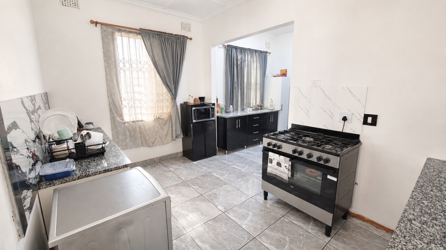 4 Bedroom Property for Sale in Glenwood KwaZulu-Natal