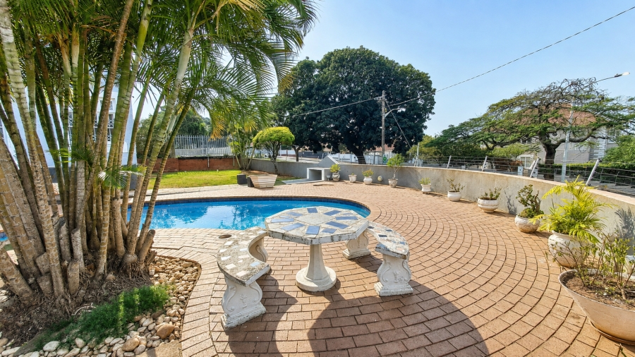 4 Bedroom Property for Sale in Glenwood KwaZulu-Natal