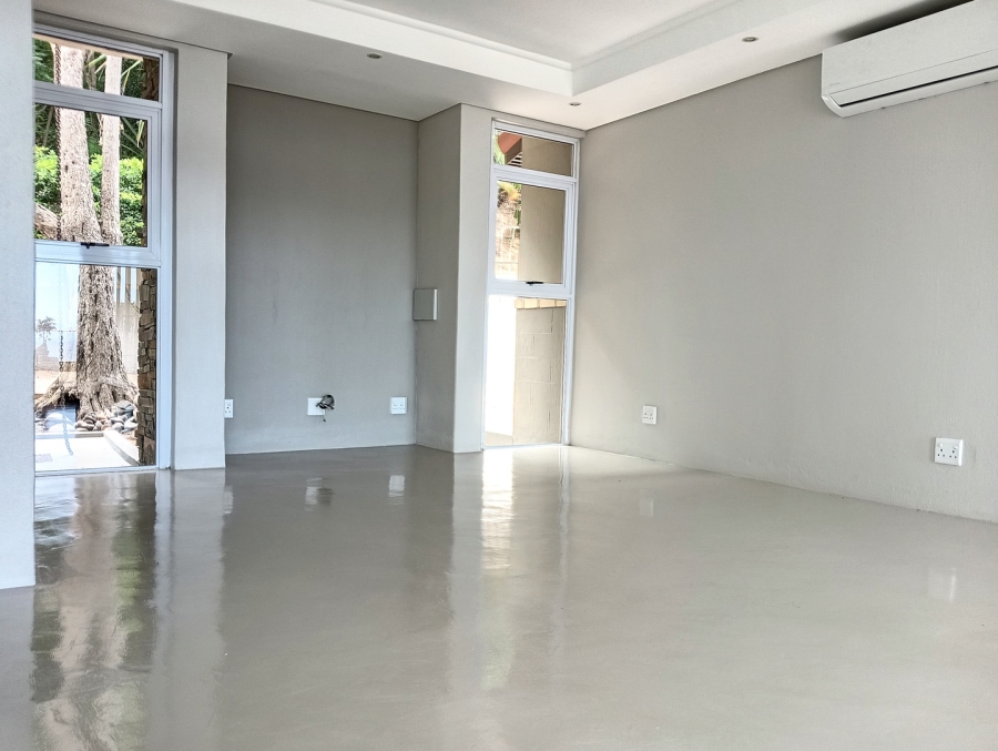 5 Bedroom Property for Sale in Shakas Rock KwaZulu-Natal