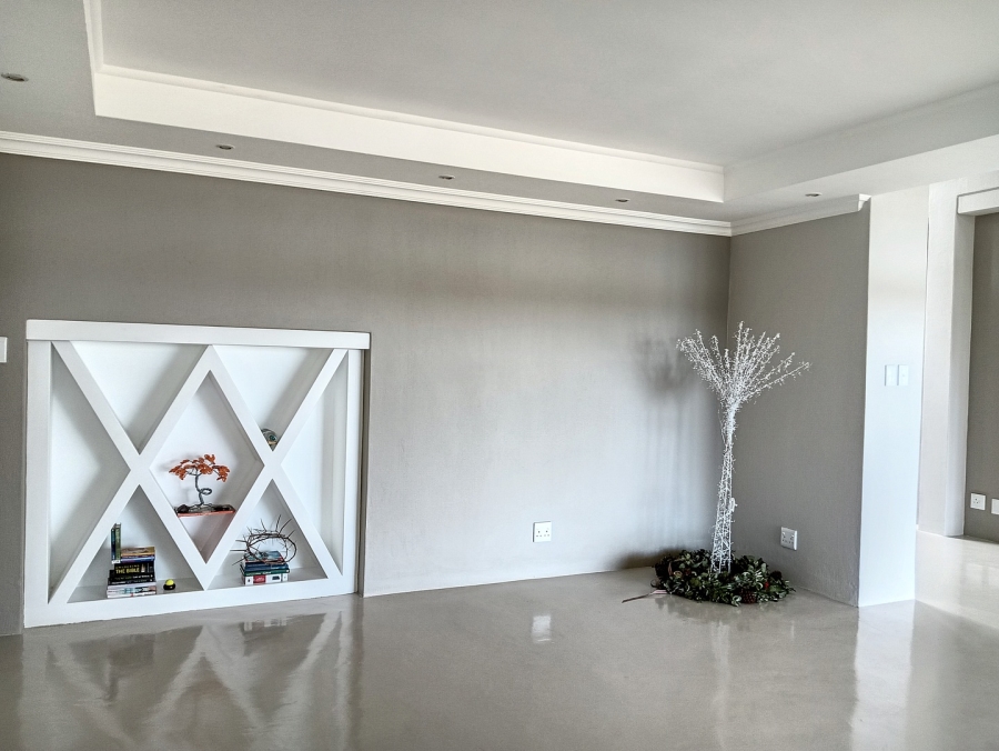 5 Bedroom Property for Sale in Shakas Rock KwaZulu-Natal