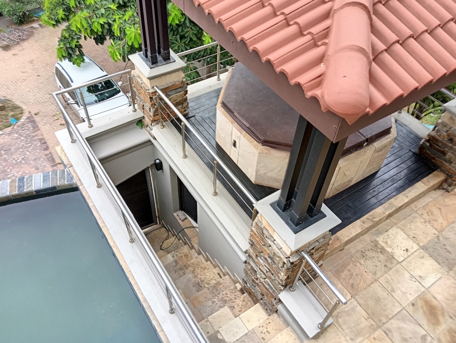 5 Bedroom Property for Sale in Shakas Rock KwaZulu-Natal