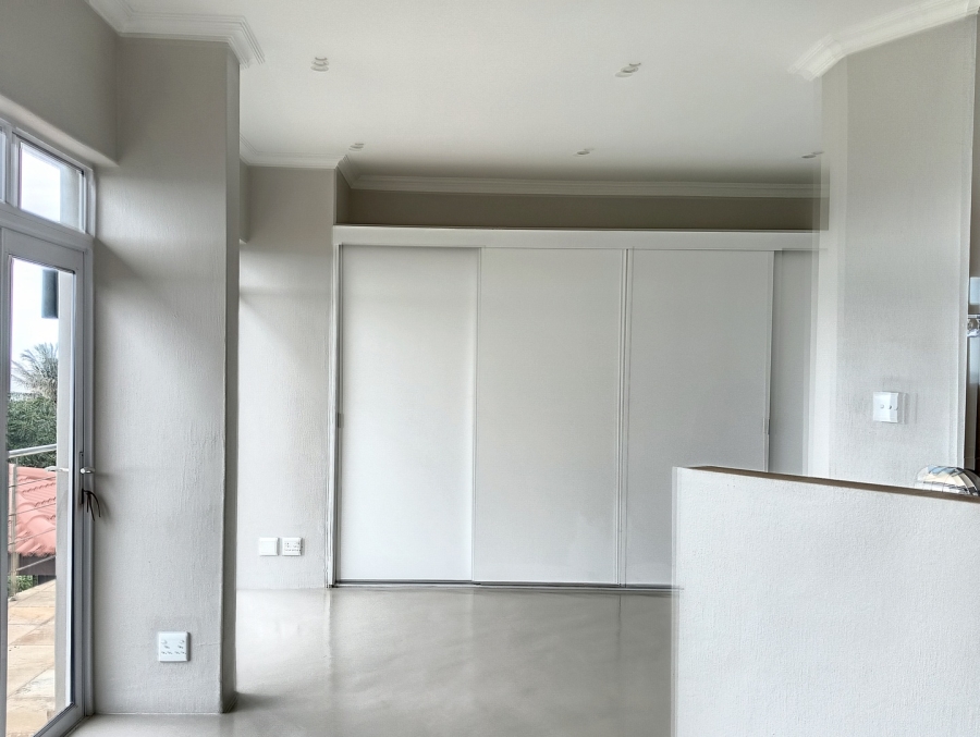 5 Bedroom Property for Sale in Shakas Rock KwaZulu-Natal