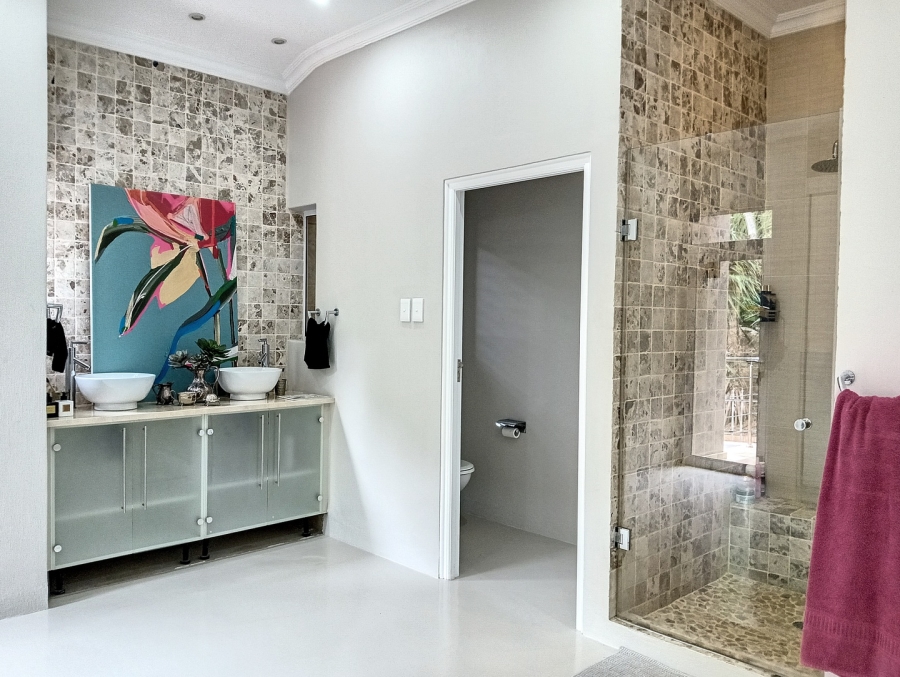 5 Bedroom Property for Sale in Shakas Rock KwaZulu-Natal