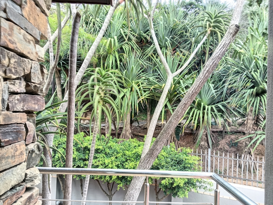 5 Bedroom Property for Sale in Shakas Rock KwaZulu-Natal