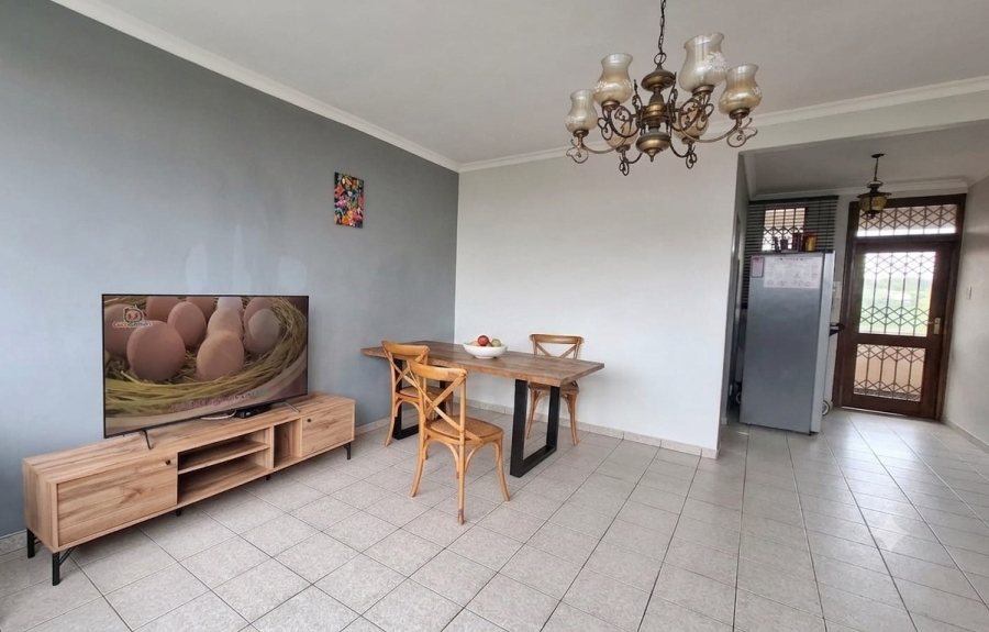 To Let 2 Bedroom Property for Rent in Windermere KwaZulu-Natal