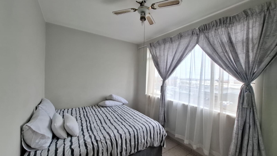 To Let 2 Bedroom Property for Rent in Windermere KwaZulu-Natal