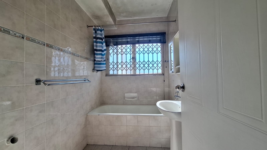 To Let 2 Bedroom Property for Rent in Windermere KwaZulu-Natal