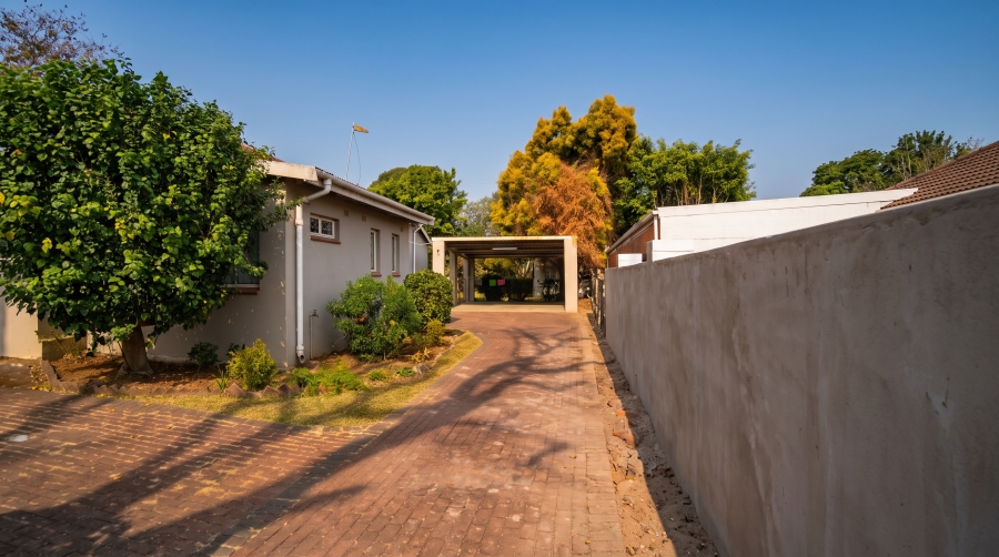 8 Bedroom Property for Sale in Scottsville KwaZulu-Natal